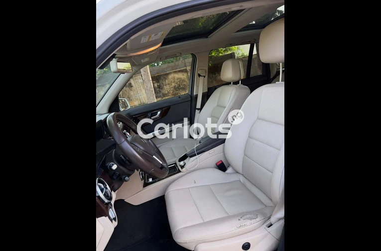 2015 Mercedes-Benz GLK350 for sale in Asokoro, FCT - photo 6 of 7