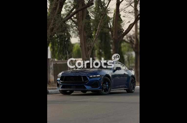 2024 Ford Mustang GT 🇺🇸 5.0L V8 High Performance Coupe
