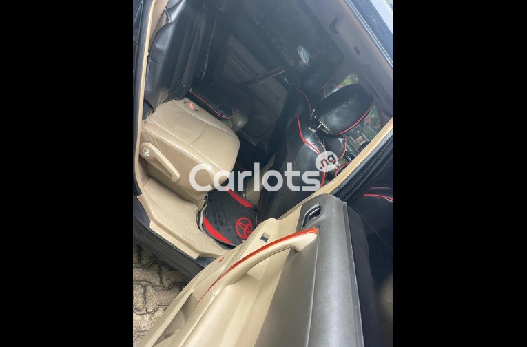 2012 Toyota Highlander limited edition full option - 4/6