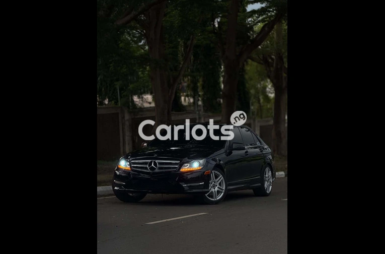 2013 Mercedes Benz C300 - 1/7