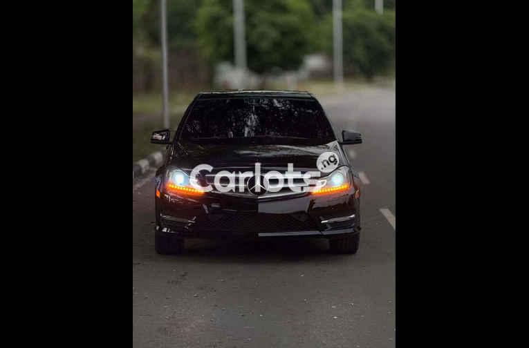 2013 Mercedes Benz C300 for sale in Asokoro, FCT - thumbnail 2