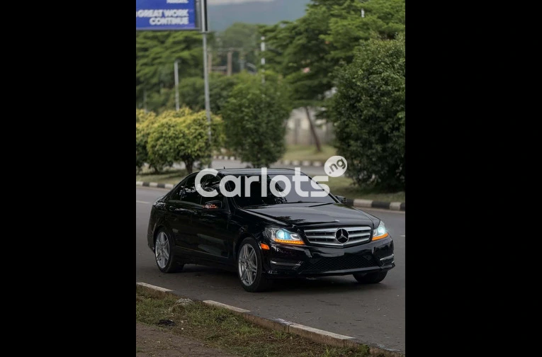 2013 Mercedes Benz C300 for sale in Asokoro, FCT - thumbnail 3