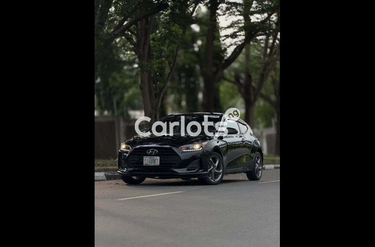 2019 Hyundai Veloster - 1/7