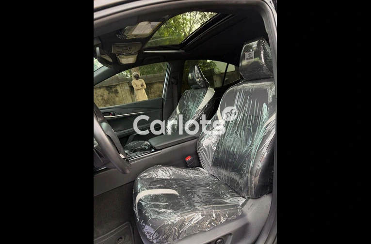 2025 Toyota Camry SE for sale in Asokoro, FCT - photo 6 of 7