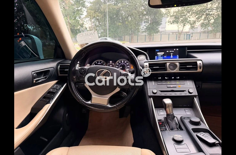 2016 LEXUS IS300 AWD for sale in Garki, FCT - thumbnail 5