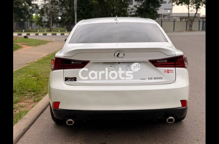 2016 LEXUS IS300 AWD - 7/7
