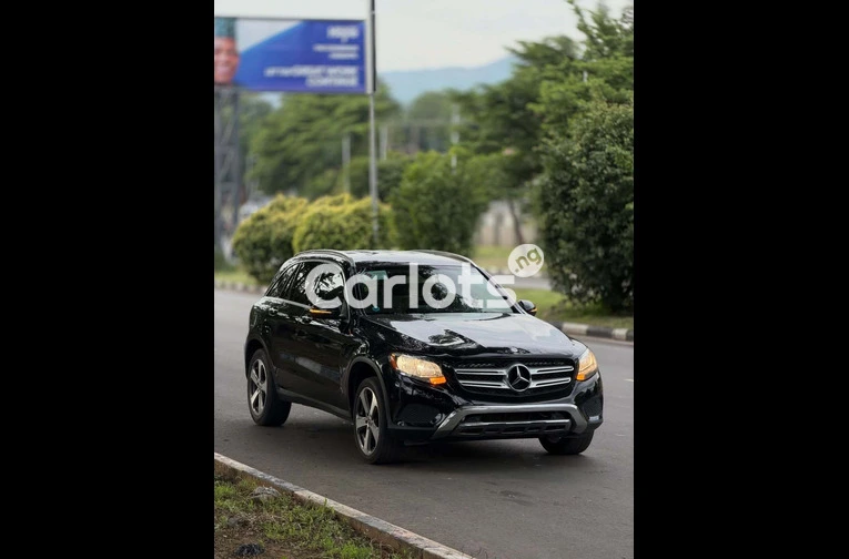 2016 Mercedes-Benz GLC300 - 3/7