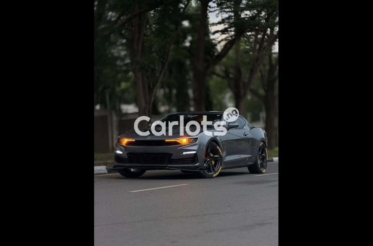 2019 Chevrolet Camaro RS - 1/7