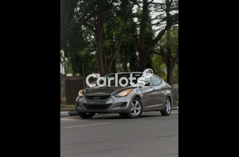 2013 Hyundai Elantra - 1/7