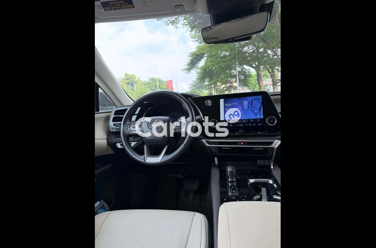 Foreign Used 2024 Lexus RX350 - 4/7