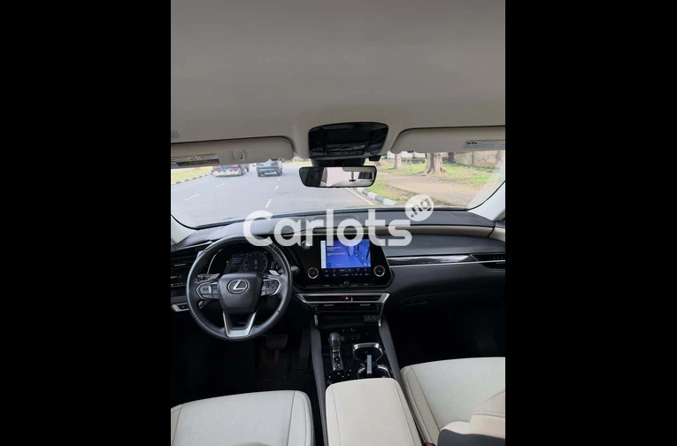 Foreign Used 2024 Lexus RX350 - 5/7
