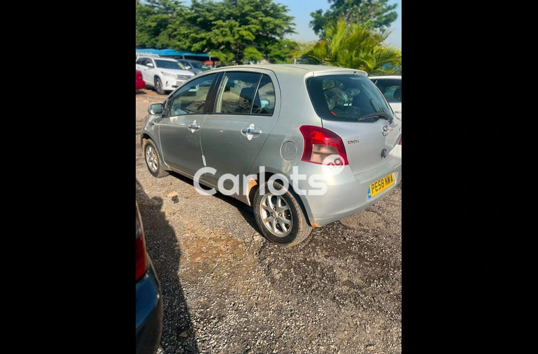 2009 TOYOTA YARIS - 4/6
