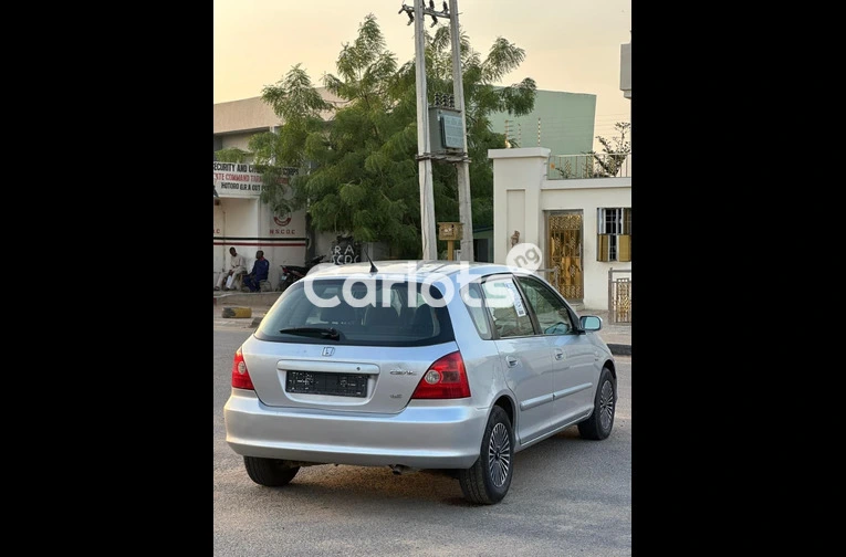 2010 HONDA CIVIC - 3/7