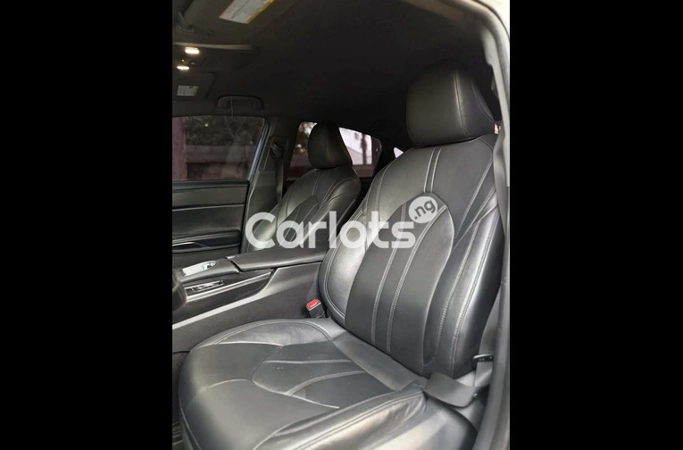 2019 Toyota Avalon XLE - 6/7