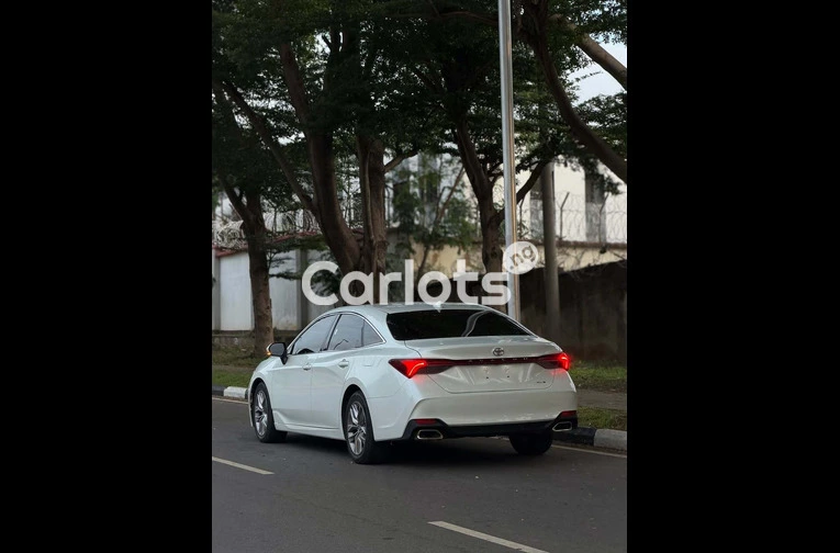 2019 Toyota Avalon XLE - 7/7