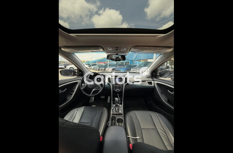 Foreign Used 2012 Hyundai Elantra GT - 2/6
