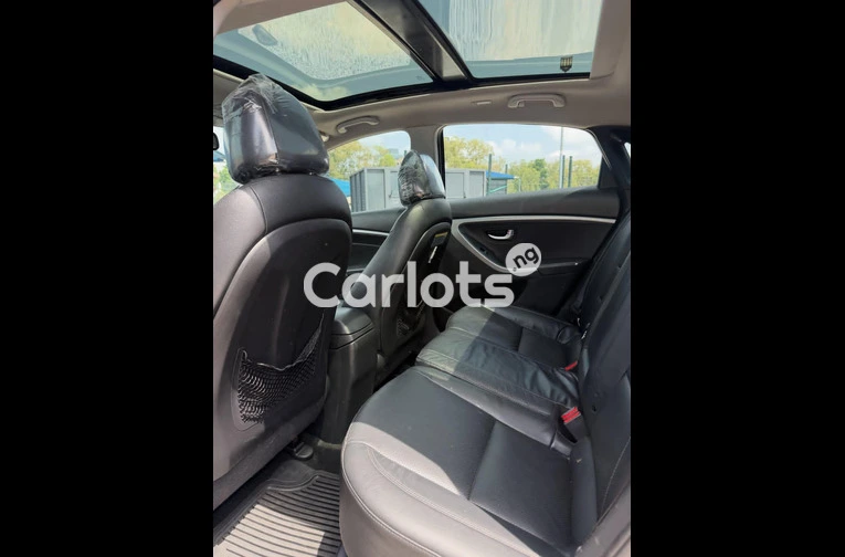Foreign Used 2012 Hyundai Elantra GT - 4/6