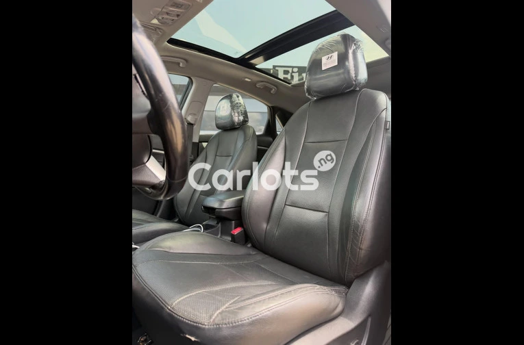 Foreign Used 2012 Hyundai Elantra GT - 5/6
