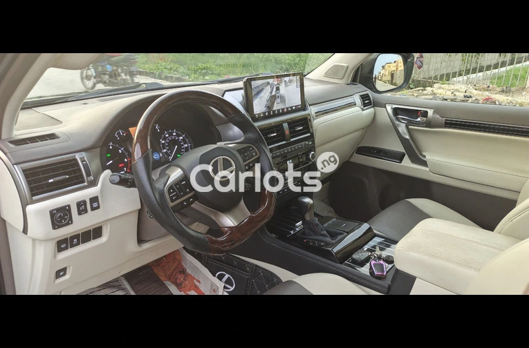 Near Tokunbo Lexus GX 460 Luxury 2015 Black - 4/7