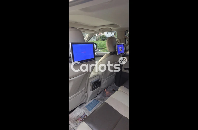 Near Tokunbo Lexus GX 460 Luxury 2015 Black - 5/7