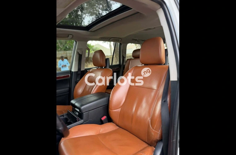 Foreign Used 2016 Lexus GX460 for sale in Asokoro, FCT - thumbnail 6