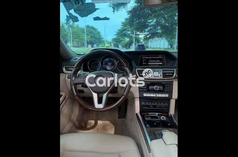 Foreign Used  2014 Mercedes-Benz E350 for sale in Asokoro, FCT - photo 6 of 7