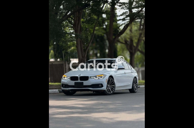 Foreign Used 2019 BMW 320i
