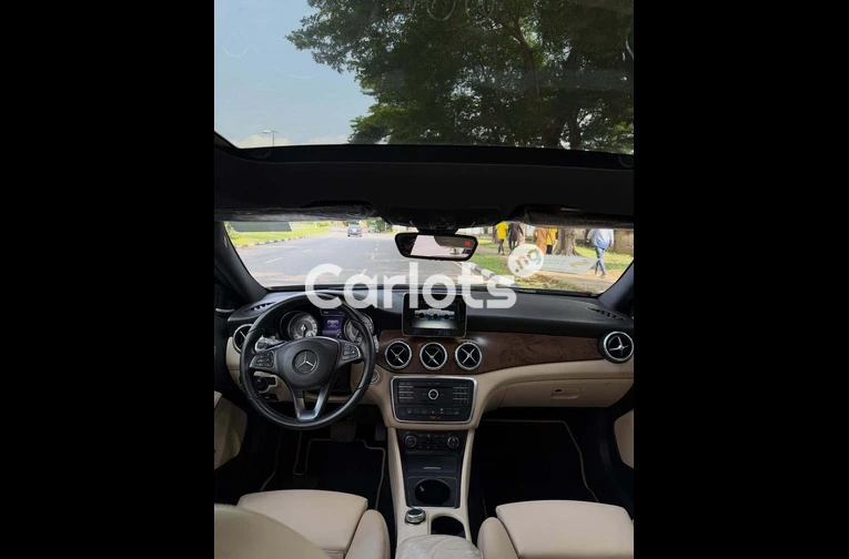 2016 Mercedes-Benz GLA250 - 5/7