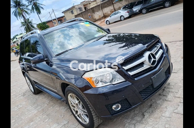 Foreign used 2010 Mercedes Benz Glk - 1/4