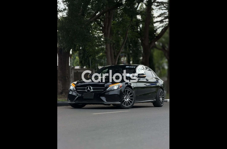 2015 Mercedes-Benz C400