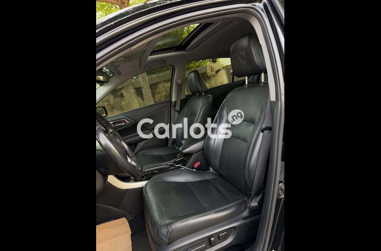2016 Honda Accord Touring - 6/7