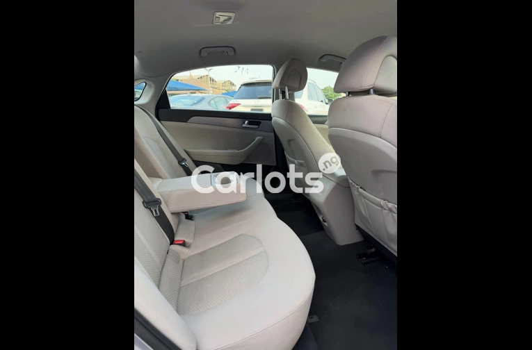 Foreign Used 2016 Hyundai Sonata - 5/6