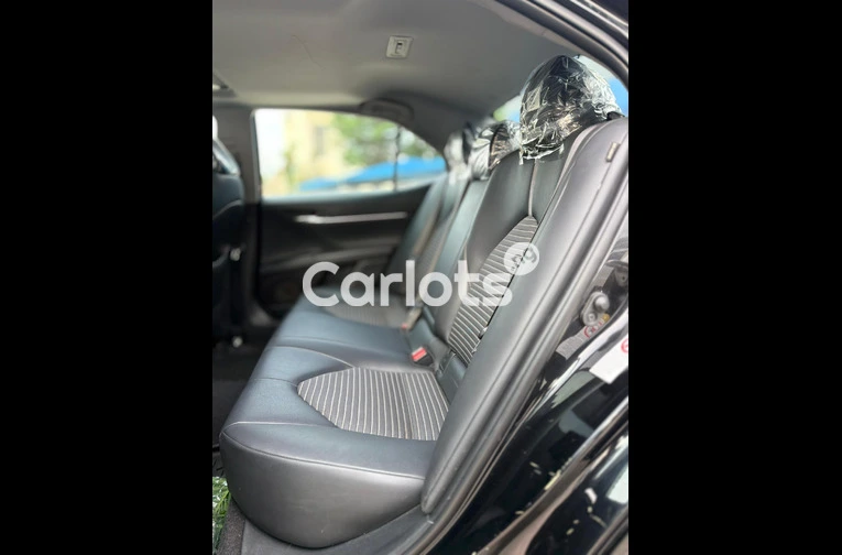 FOREIGN USED 2018 TOYOTA CAMRY XSE for sale in Abuja, FCT - photo 3 of 6