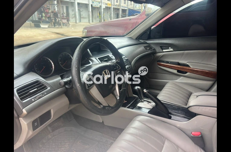 2010 HONDA ACCORD - 5/7