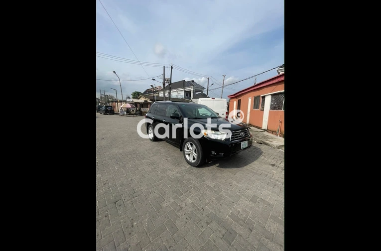 2010 TOYOTA HIGHLANDER LIMITED FULL OPTION - 4/7