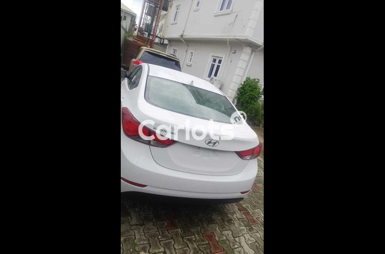 Foreign used Hyundai Elantra 2014 - 3/5