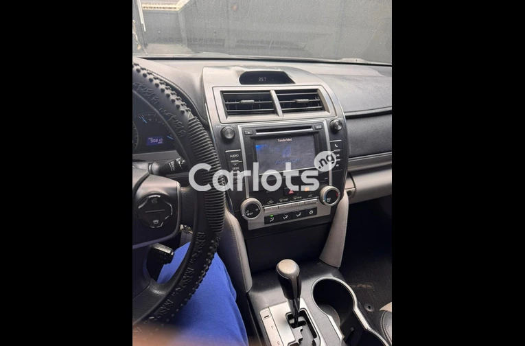 2012 Toyota Camry sport for sale in Surulere, Lagos - thumbnail 3