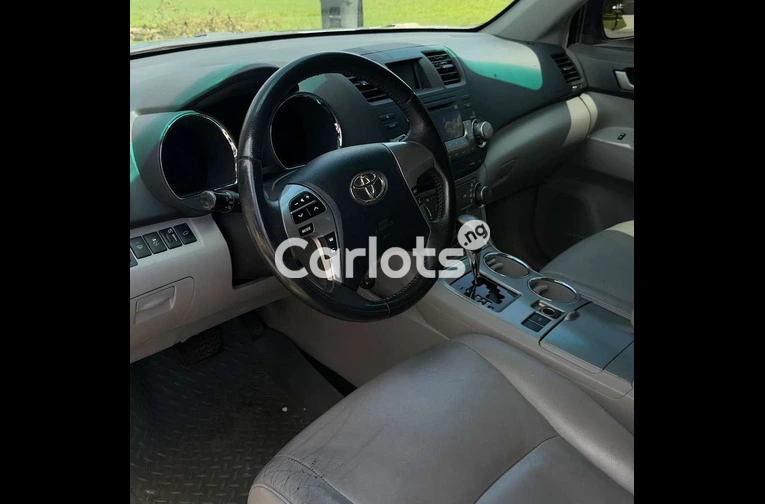 FOREIGN USED 2012 TOYOTA HIGHLANDER - 3/7
