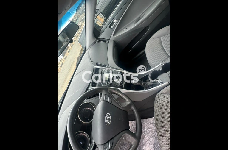 2012 HYUNDAI SONATA - 6/7