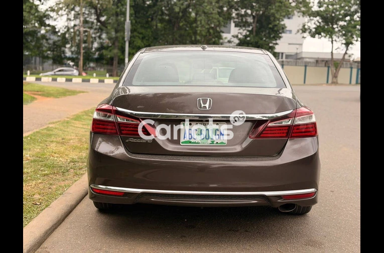 2017 HONDA ACCORD EXL - 4/7
