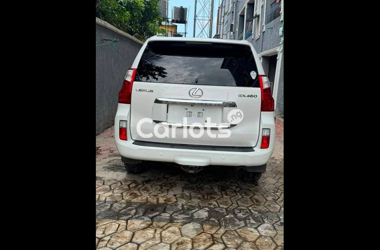 Foreign used Lexus GX460 2011 - 3/7