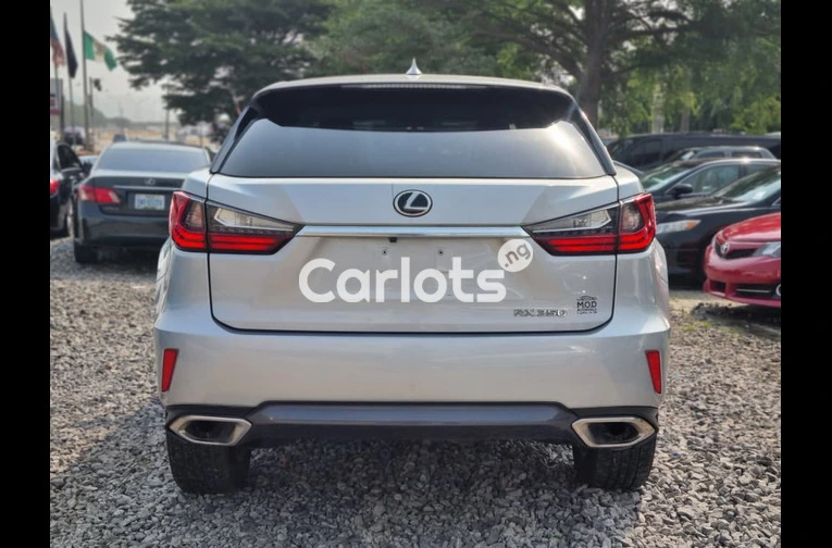 2016 Lexus Rx350 totally accident free - 6/7