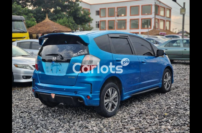 Foreign used 2010 Honda fit - 6/7