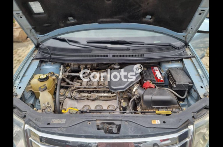 Foreign used 2010 Ford edge - 4/7