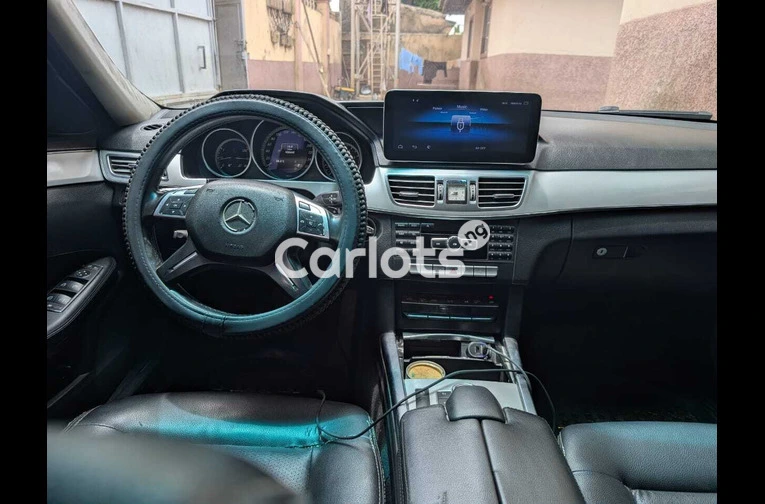 2014 Mercedes Benz E200 - 2/7
