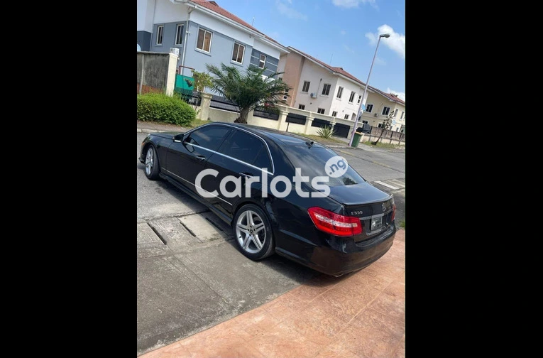 PRE-OWNED 2011 MERCEDES BENZ E550 4MATIC FULL OPTION - 5/6