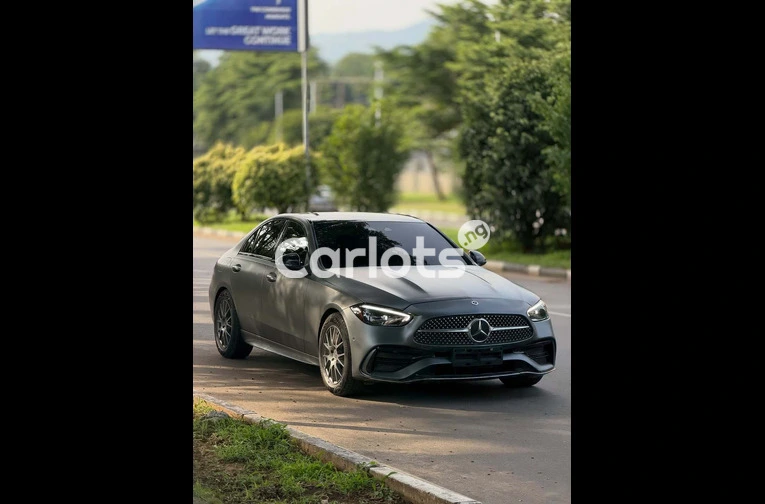 2024 Mercedes-Benz C300 - 3/7