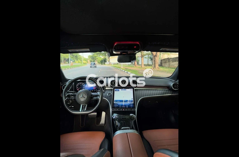 2024 Mercedes-Benz C300 - 5/7