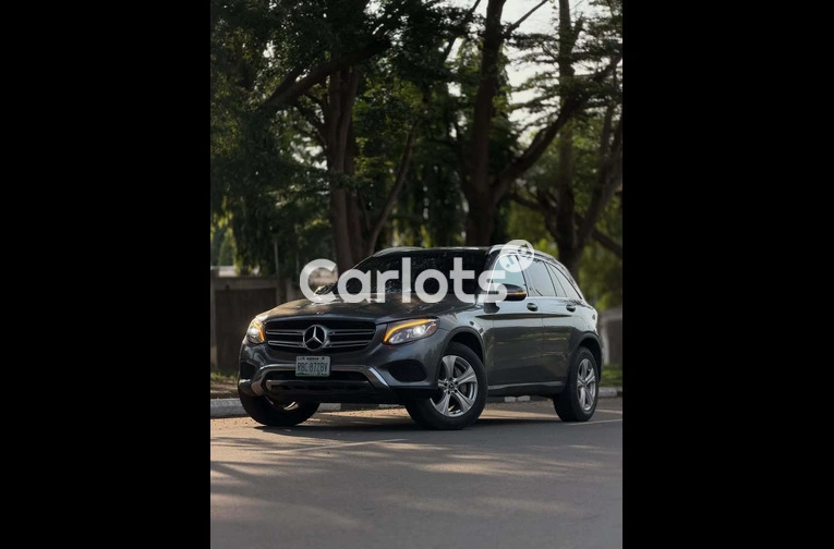 2018 Mercedes-Benz GLC300