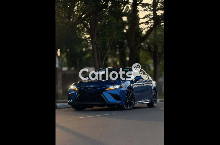 2016 Toyota Camry XSE - 1/7